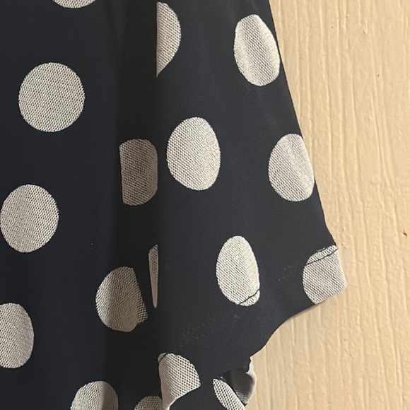Liz Claiborne Dark Blue Sheer Lined Top with White Dots Collar Size XL - Picture 5 of 11
